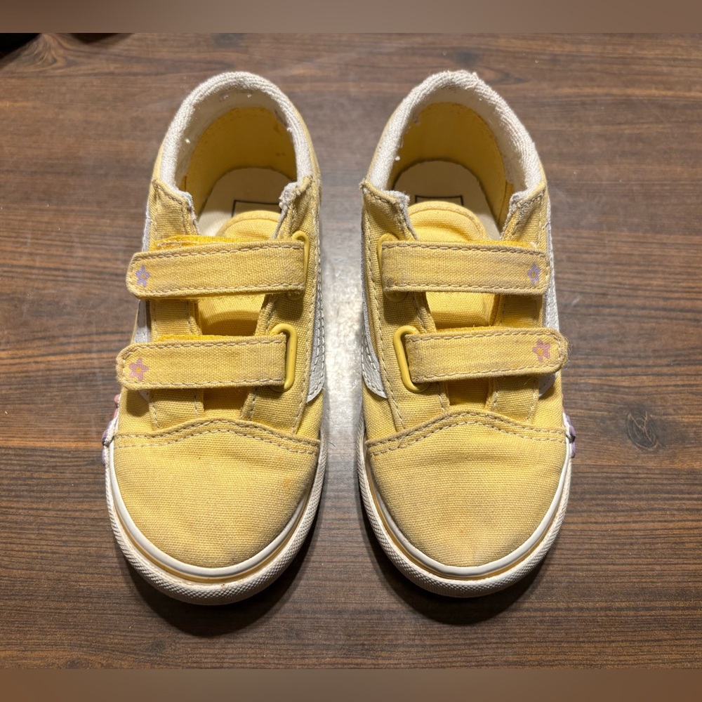 TODDLER YELLOW FLORAL VANS SIZE 9.5C